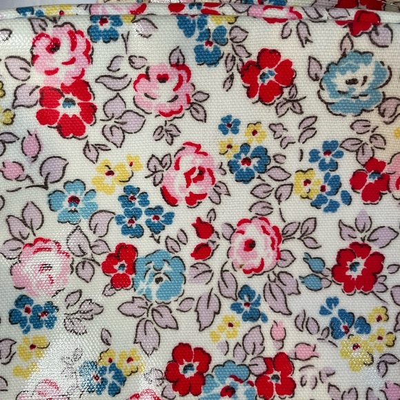 Cath Kidston Floral Print Crossbody Bag - Picture 7 of 12